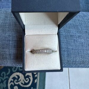 Stunning Silver Cubic Zirconia Women's Ring